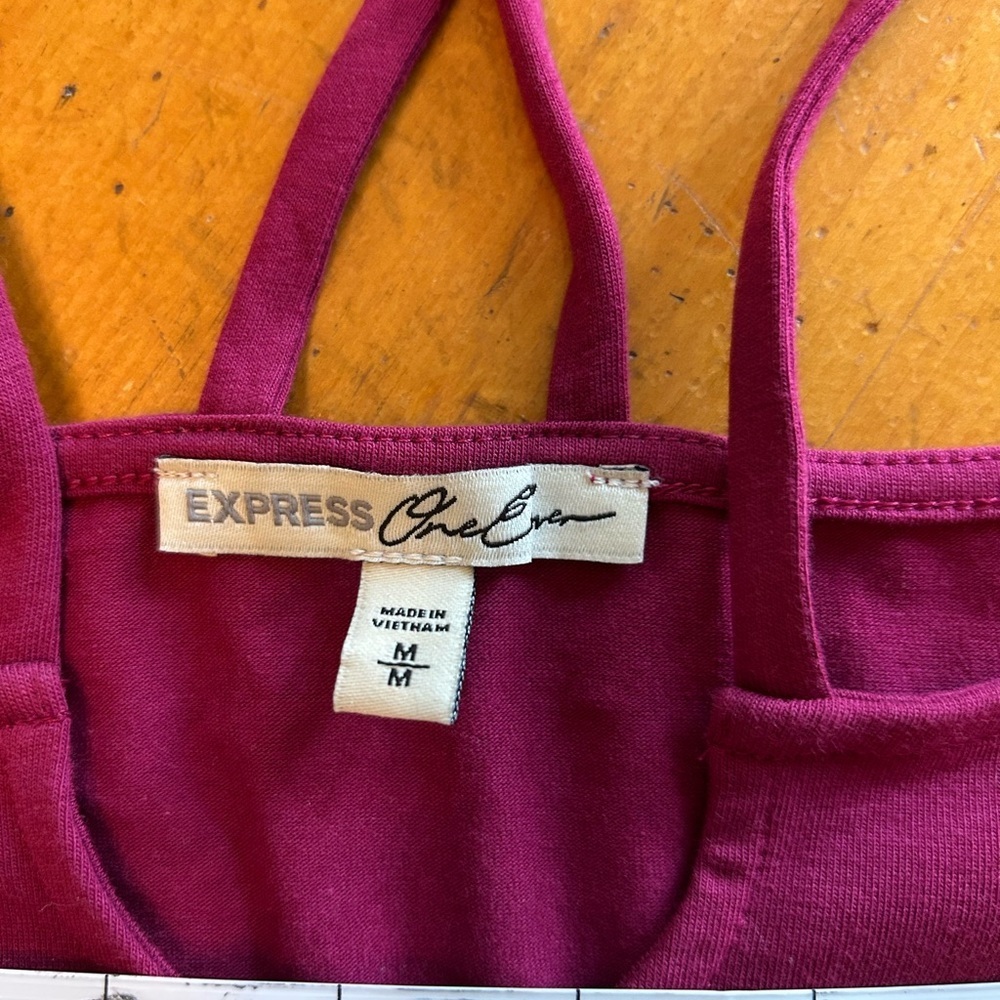 Limited Express Red Short Sleeve Cut Out Blouse - Picture 10 of 12